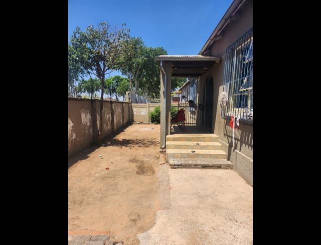 7 BEDROOM HOUSE FOR SALE IN TURFFONTEIN